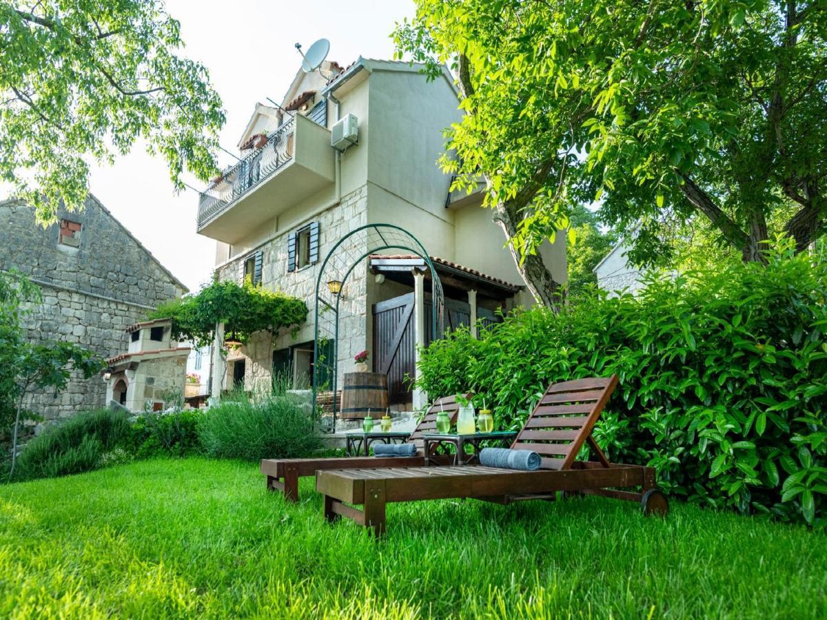 Ferienhaus Authentic Stone House Lola
